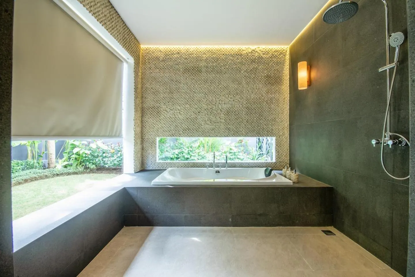 Exquisite 5Br Villa Premier Luxury In Seminyak 0*, Σεμινιάκ Ινδονησία