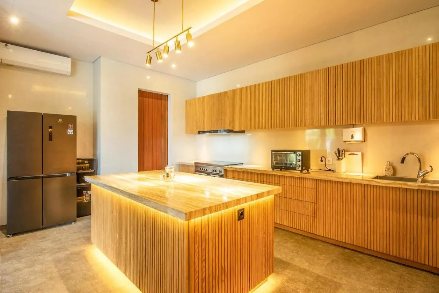 Exquisite 5Br Villa Premier Luxury In Seminyak  Σεμινιάκ