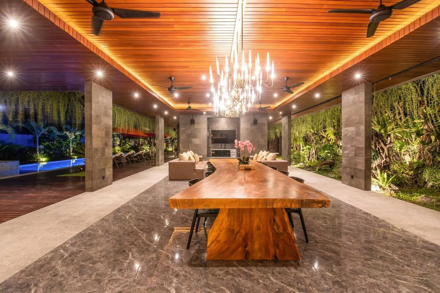 Exquisite 5Br Villa Premier Luxury In Seminyak