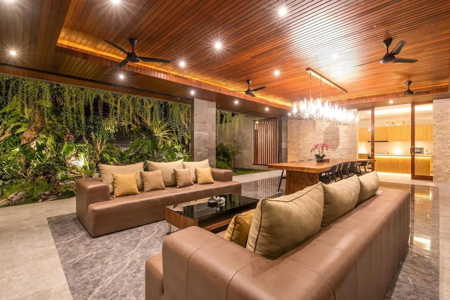 Exquisite 5Br Villa Premier Luxury In Seminyak