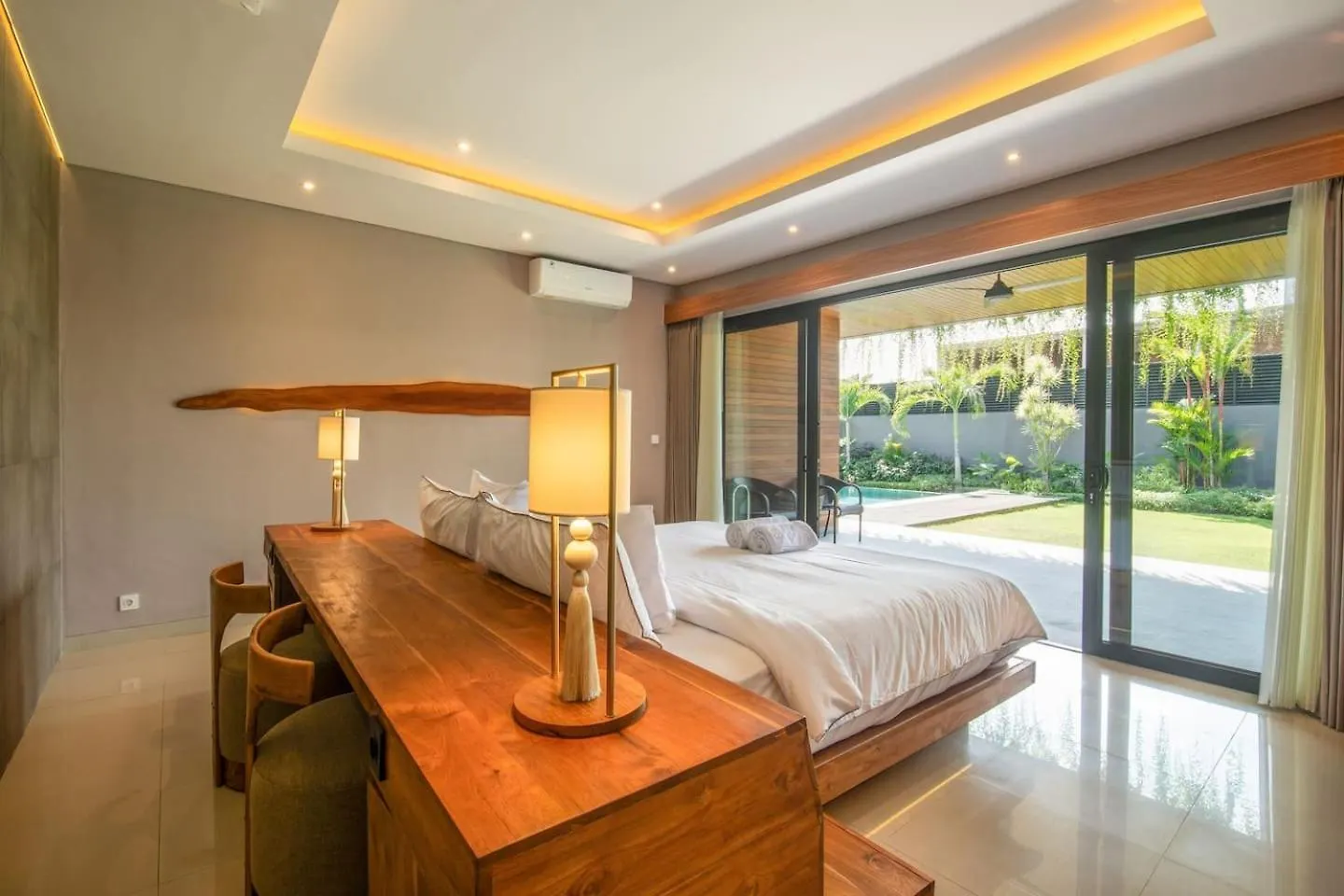 Exquisite 5Br Villa Premier Luxury In Seminyak