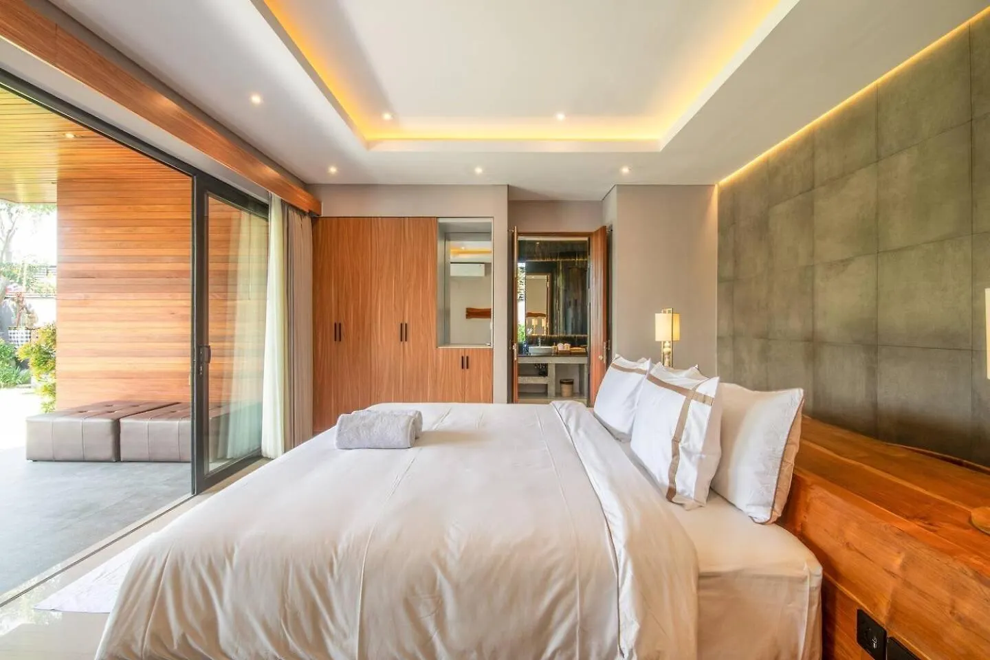 Exquisite 5Br Villa Premier Luxury In Seminyak