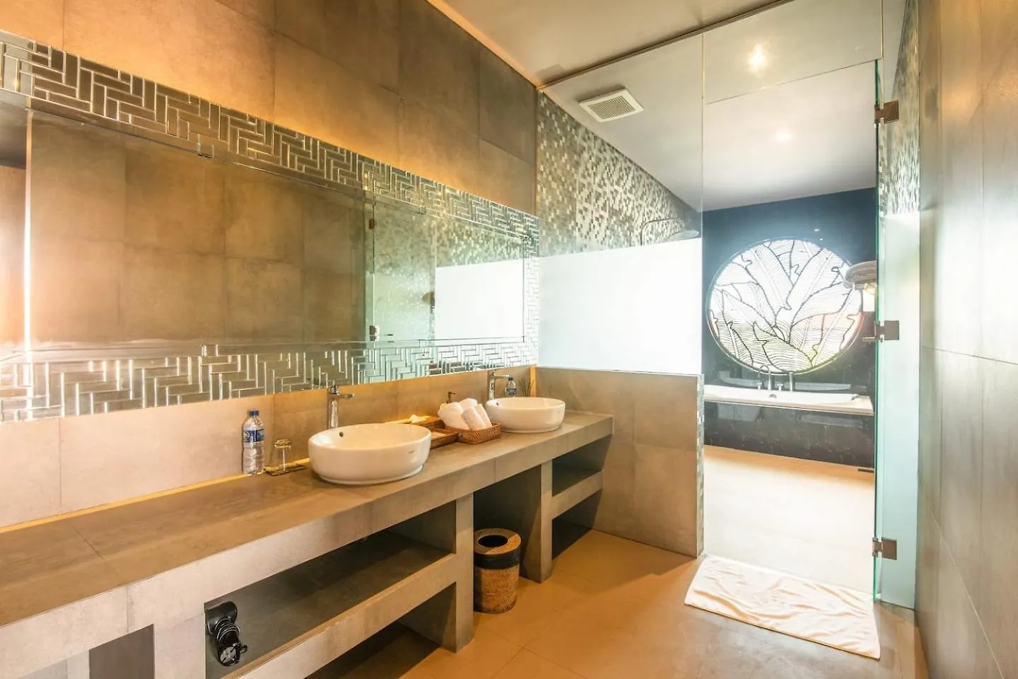 Exquisite 5Br Villa Premier Luxury In Seminyak